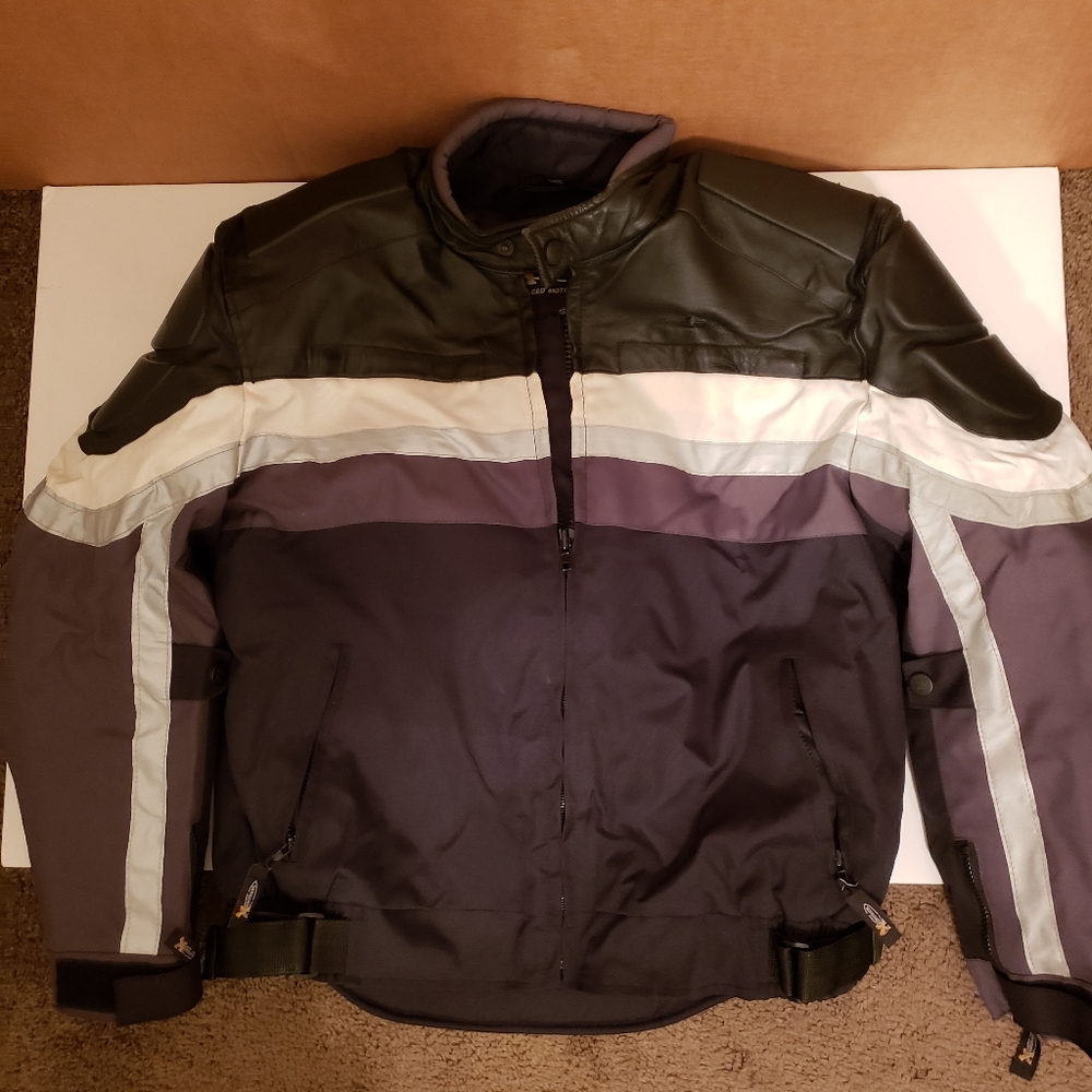 Motorcycle jacket